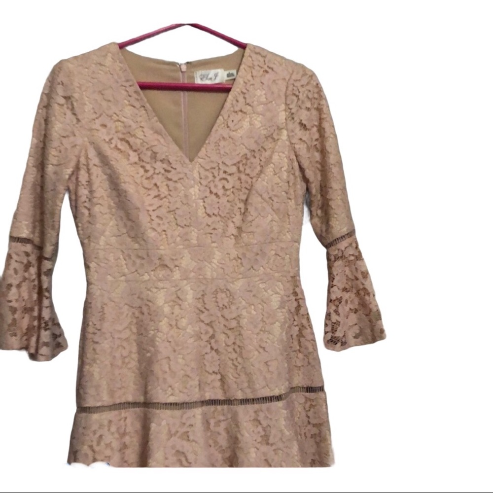 🆕Eliza J Peace Tan Lace Mini Dress Sz 0